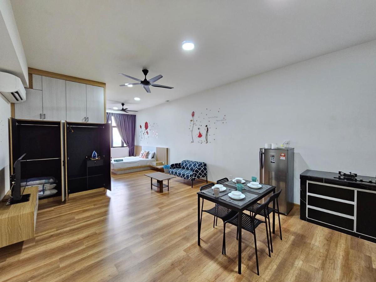 Quartz Paragon Suites Melaka By Ggm Phòng bức ảnh