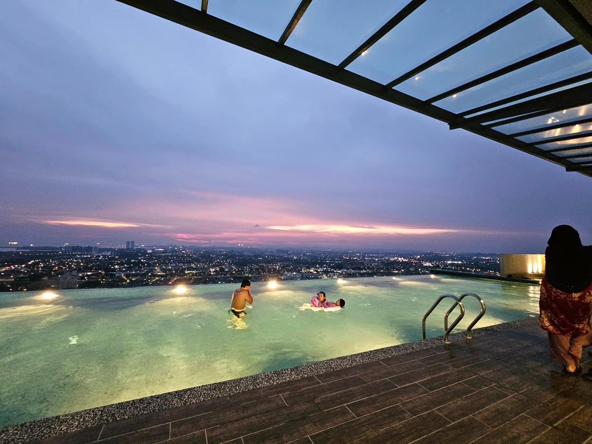 Quartz Paragon Suites Melaka By Ggm Ngoại thất bức ảnh